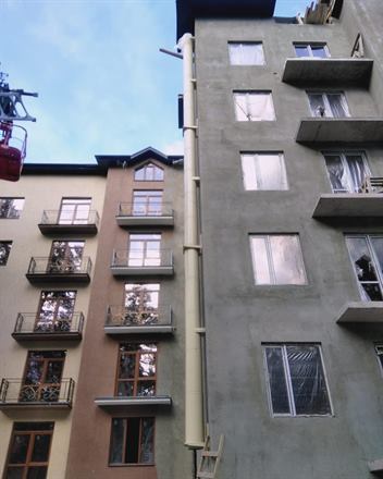 Смонтированный дымоход из нержавеющей стали на объекте — работа ТВК